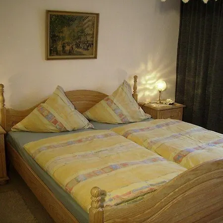 Ferienhaus Allin FW 1 Westerdeichstrich